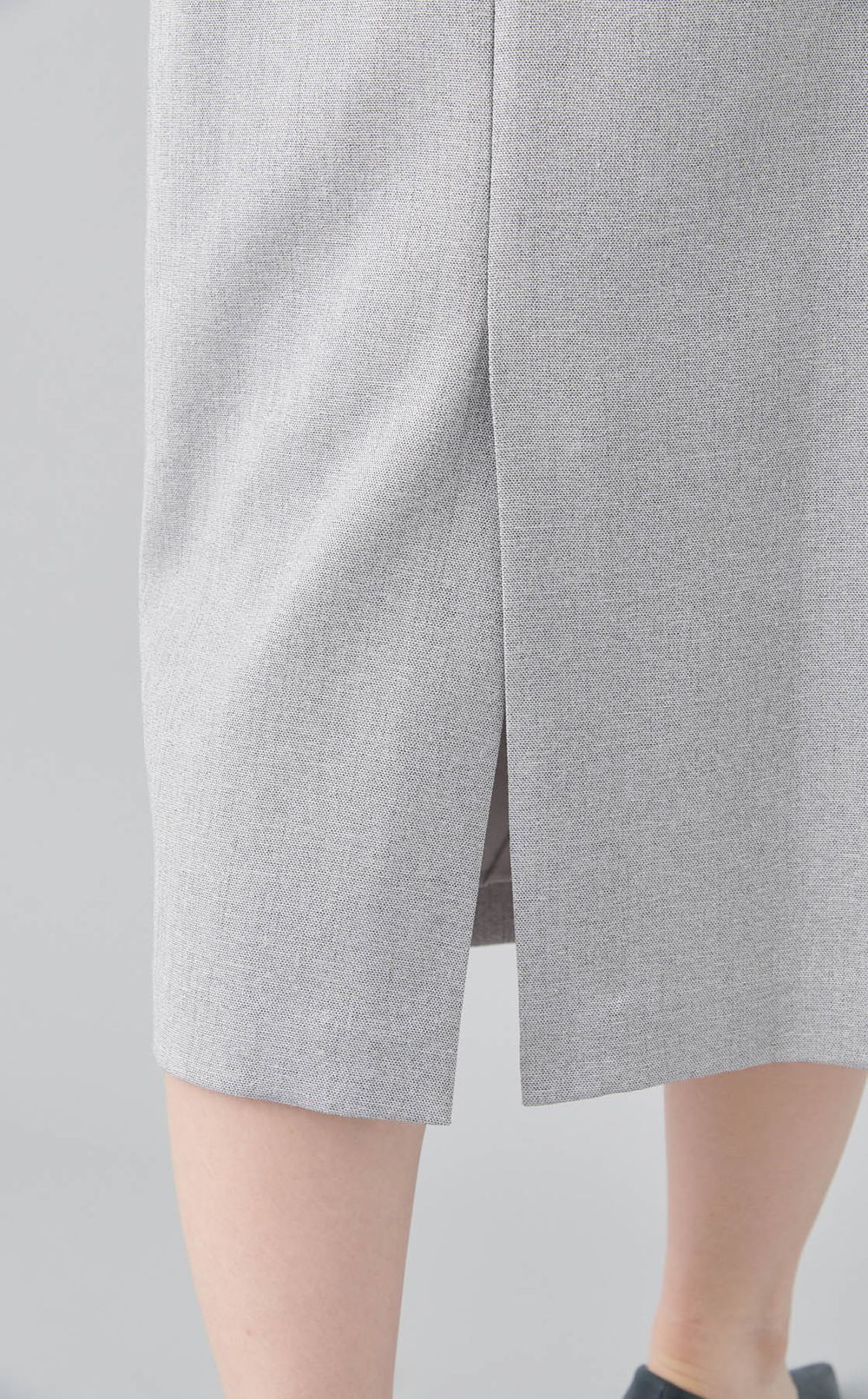 ベルト付きペプラムタイトワンピース