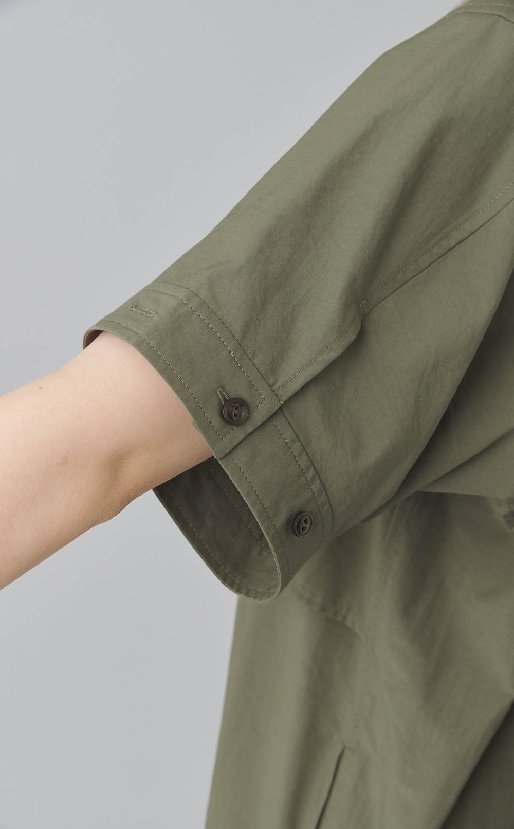 バックタックフラップワンピース