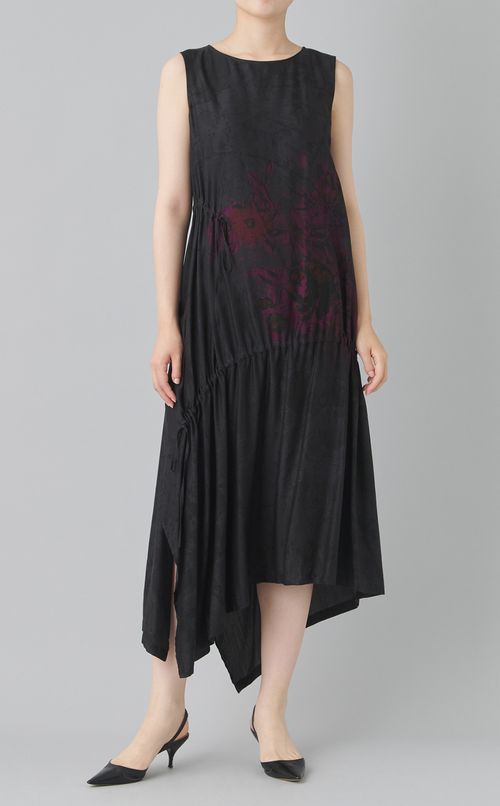 フラワープリントシャーリングワンピース