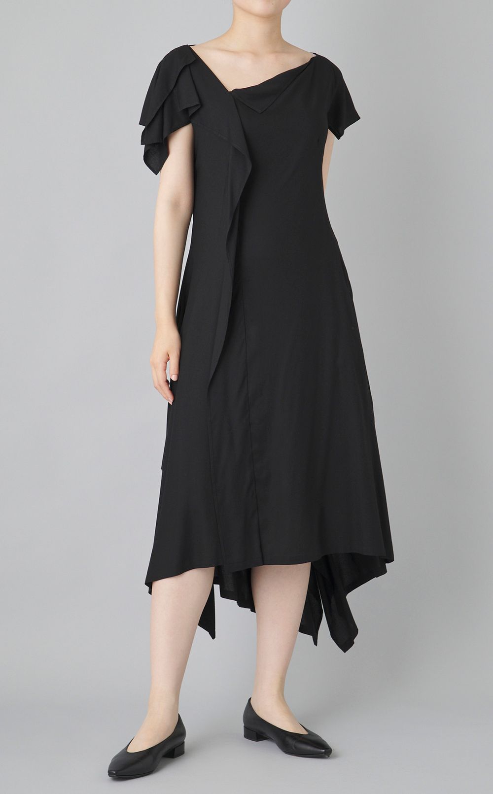 ハンカチーフヘムワンピース