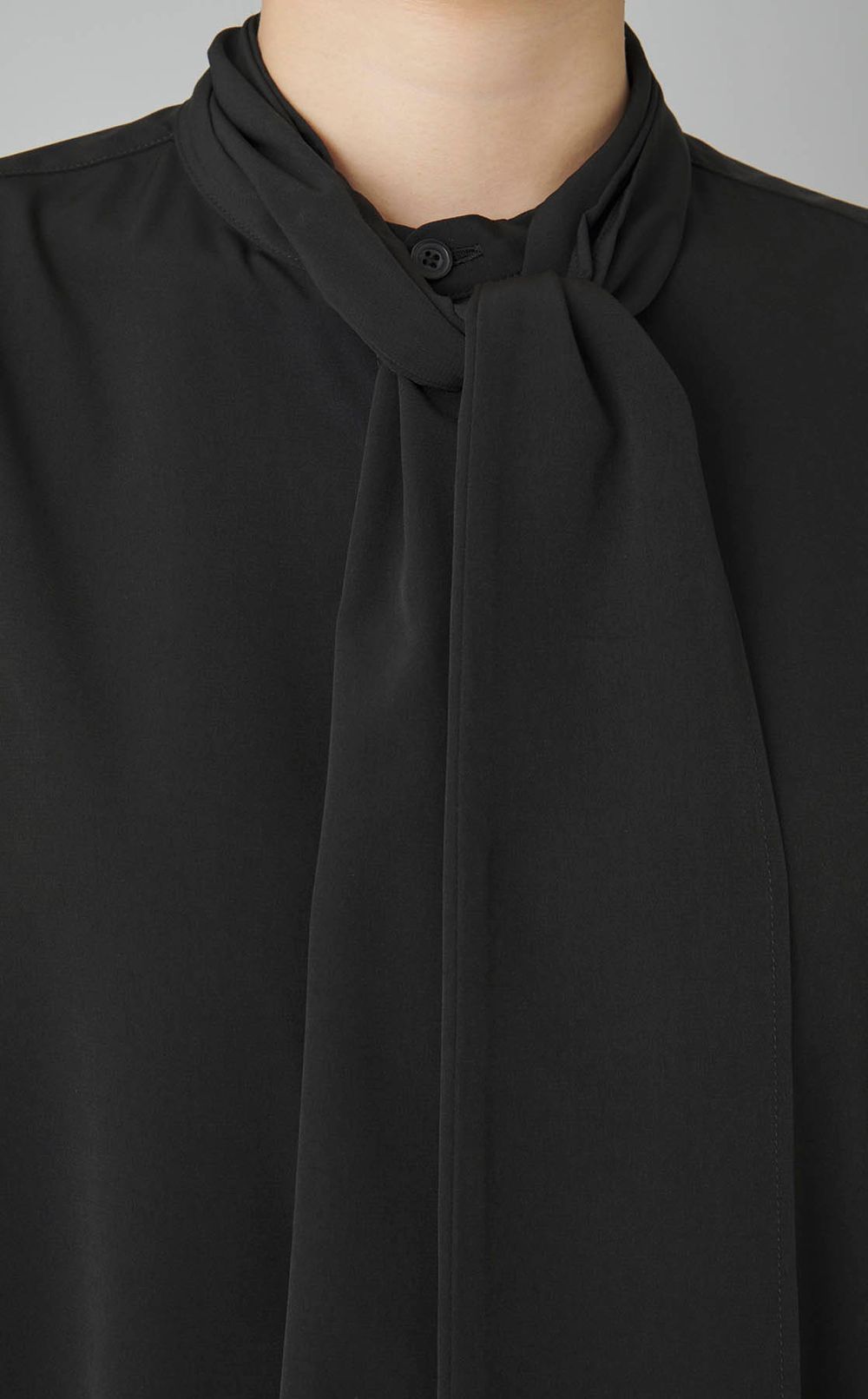 ボウタイビッグシャツ