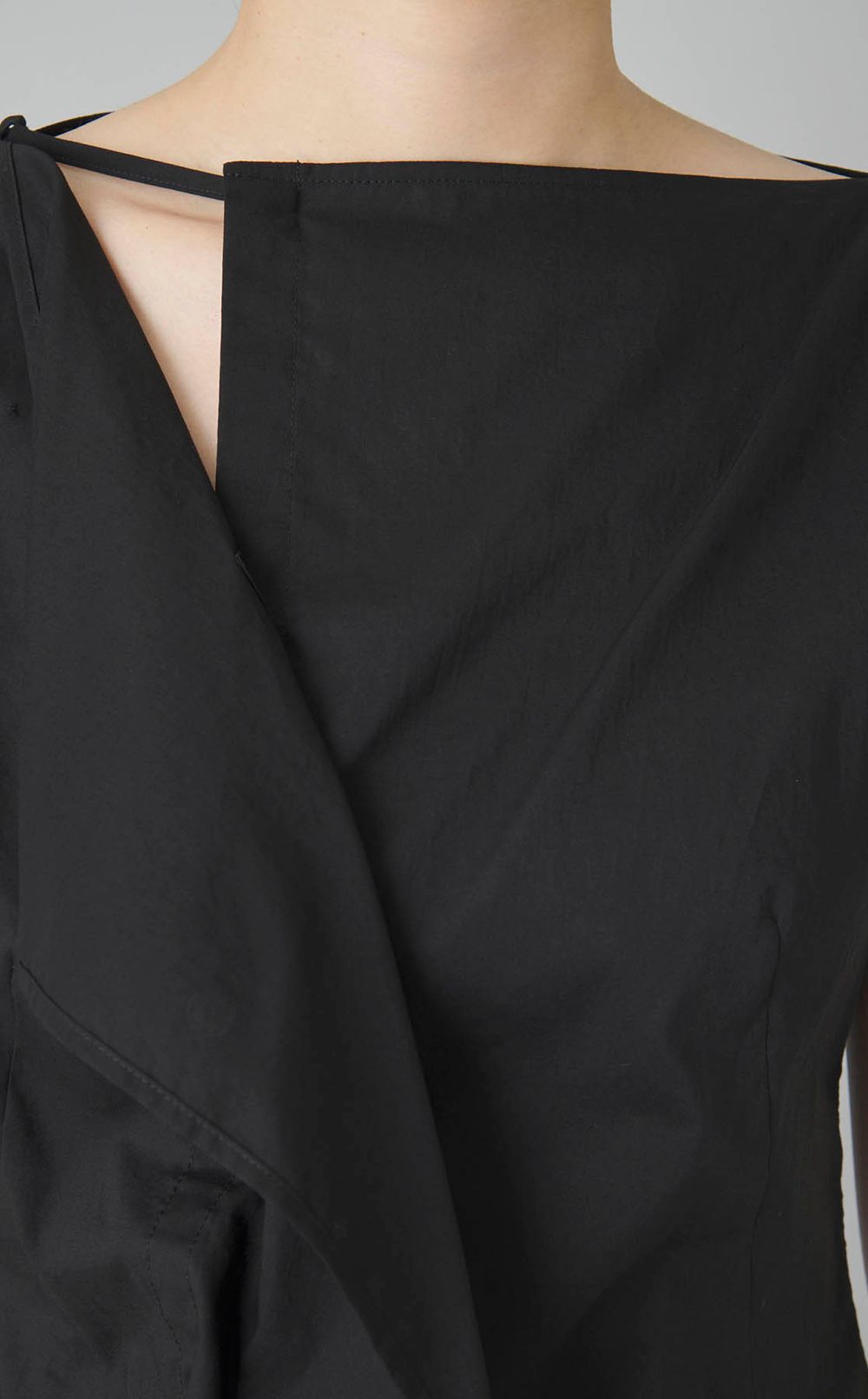 コットンドレープブラウス