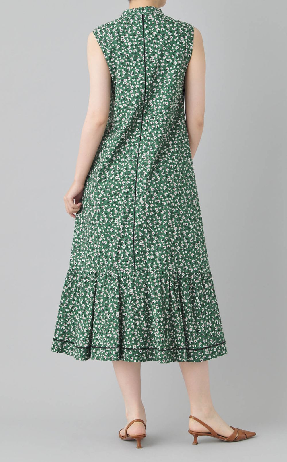 フラワープリントノースリーブワンピース