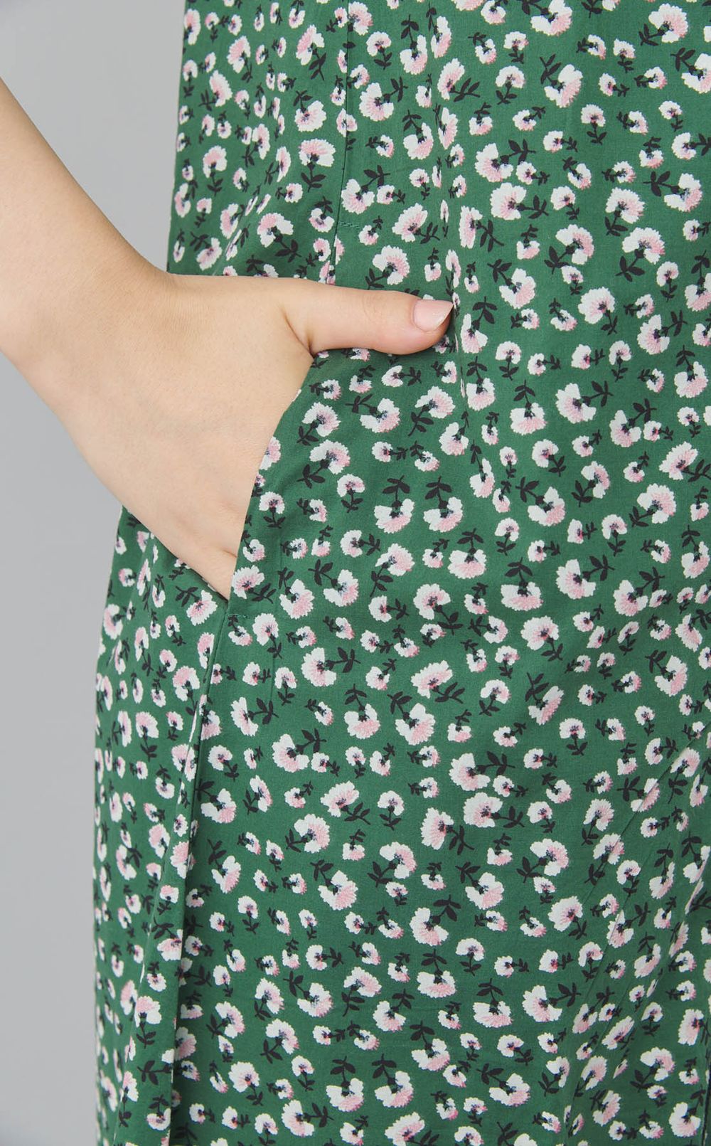 フラワープリントノースリーブワンピース