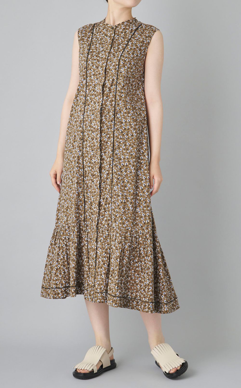 フラワープリントノースリーブワンピース