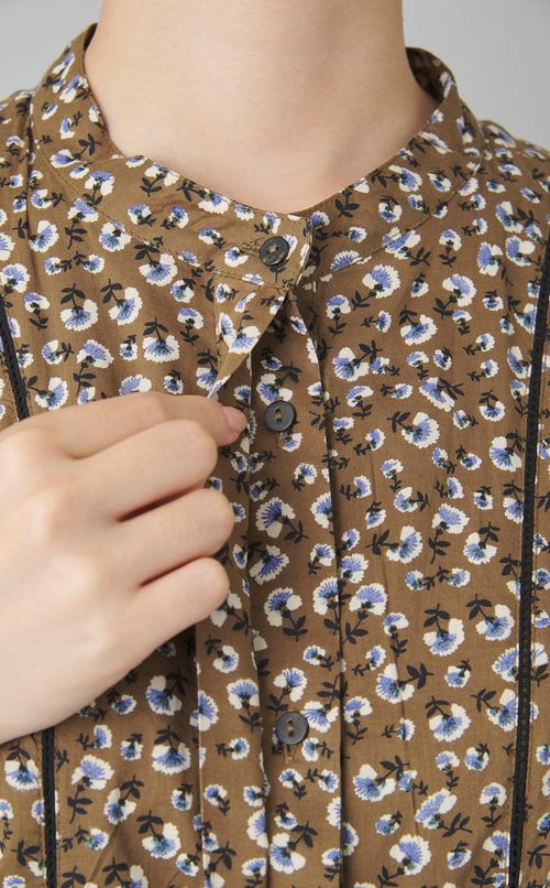 フラワープリントノースリーブワンピース