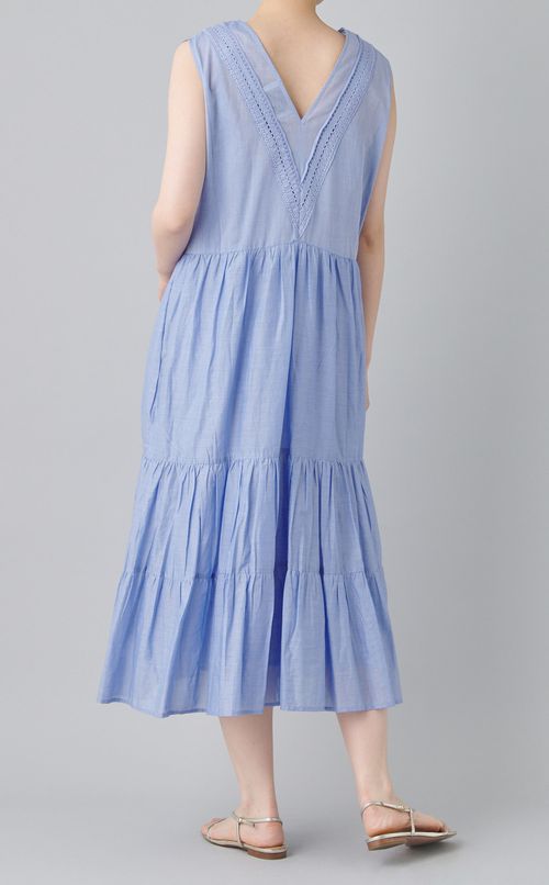 Vネックティアードシャンブレードレス