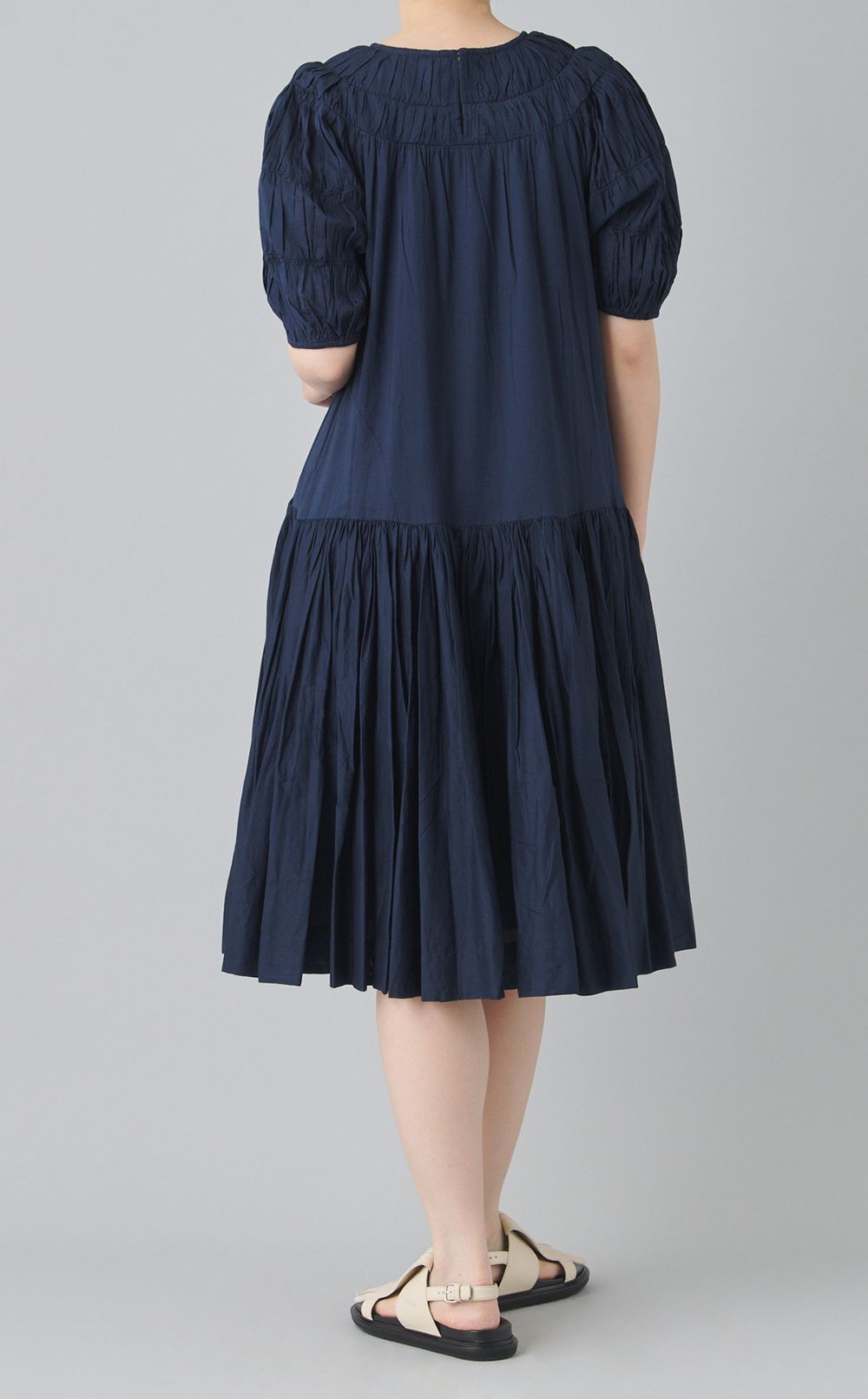 コットンギャザーヨークドレス