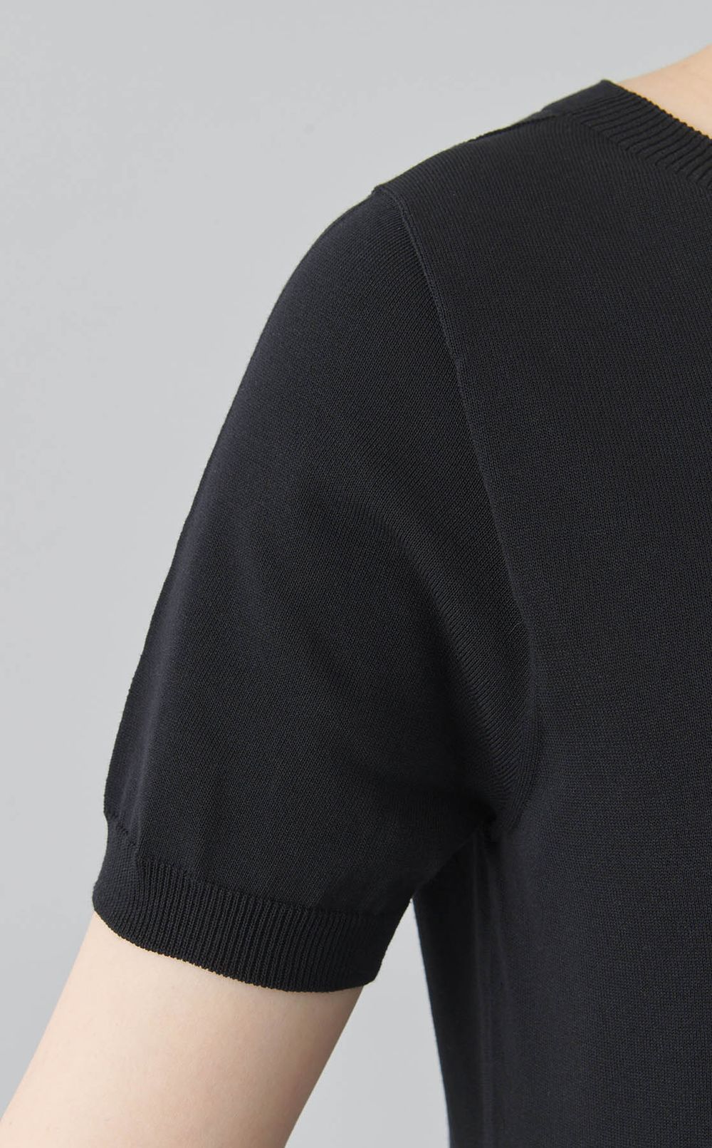 ハーフスリーブフレアワンピース