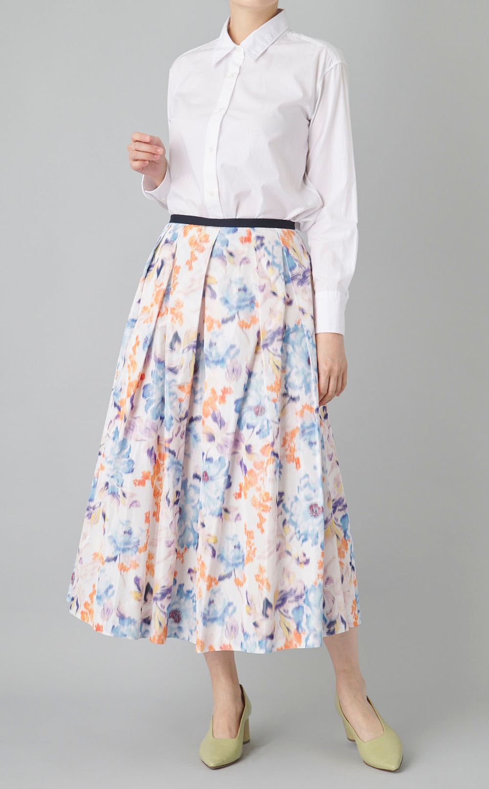 フラワープリントタックスカート