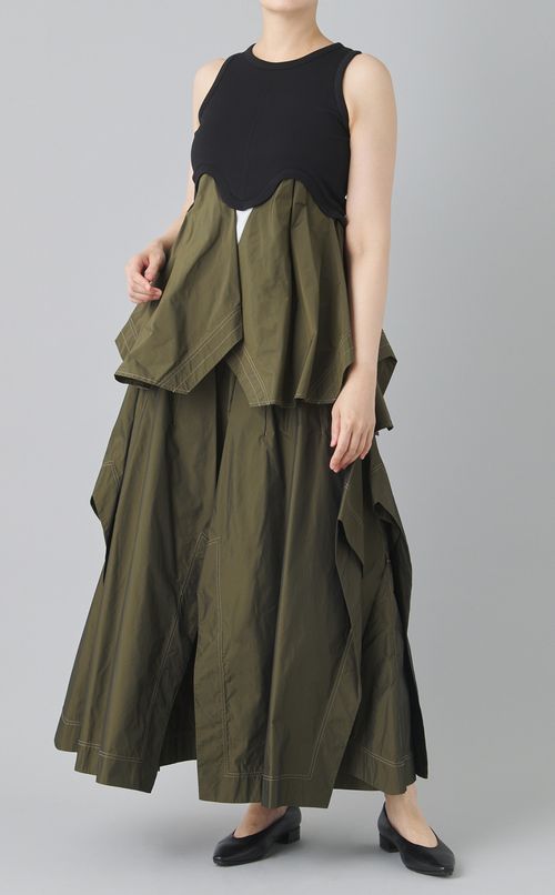 イレギュラーヘムトップス