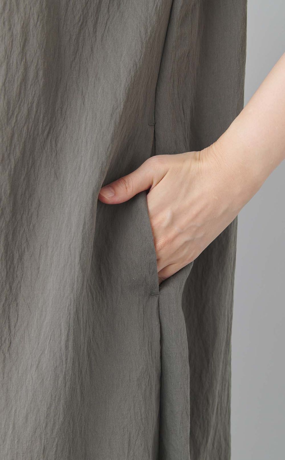 フレンチスリーブマキシワンピース