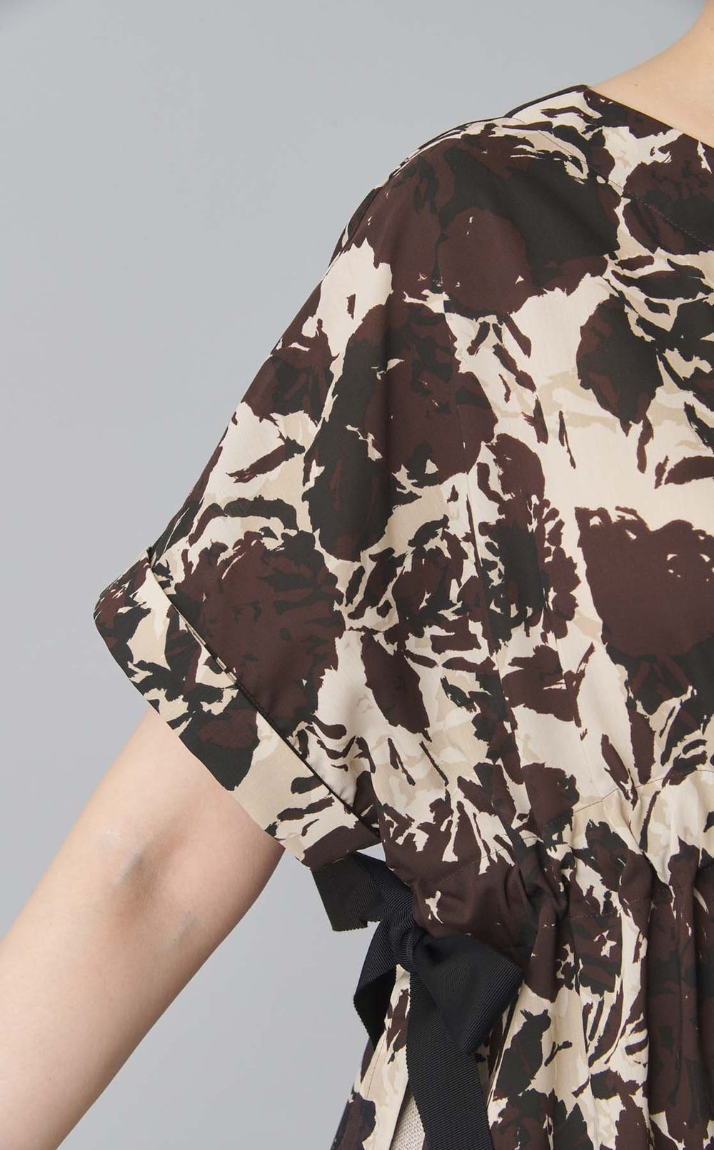 プリントウエストリボンブラウス