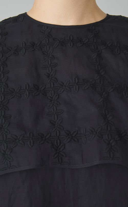 フラワーオーガンジーケープブラウス