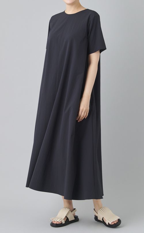 クルーネックテントラインワンピース