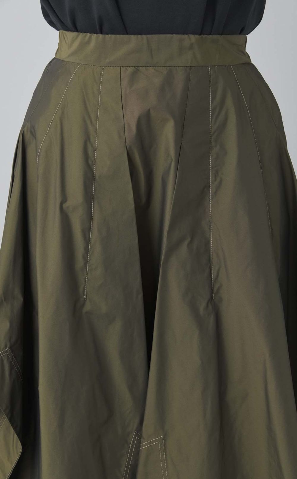 イレギュラーヘムボリュームスカート