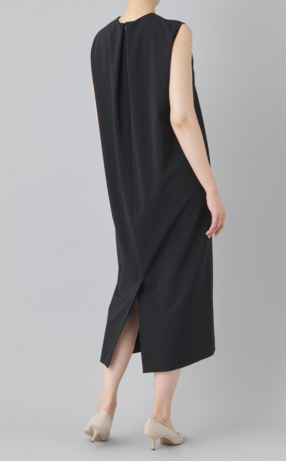 バックプリーツIラインワンピース