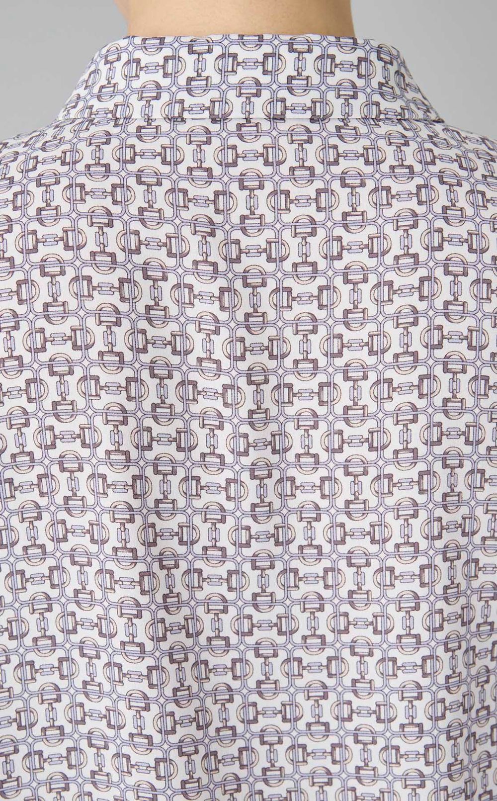 チェーンプリントハーフスリーブブラウス