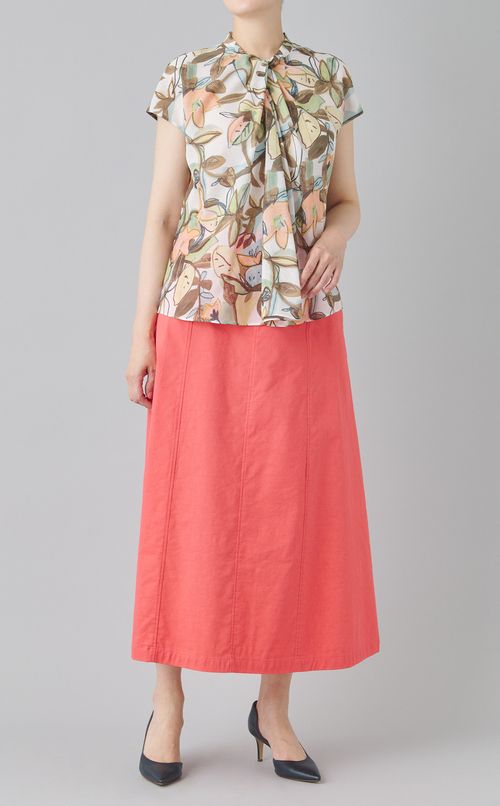 リーフプリントツイストドレープブラウス