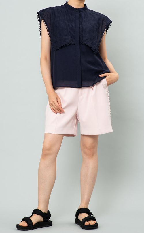 スカラップモチーフショートブラウス