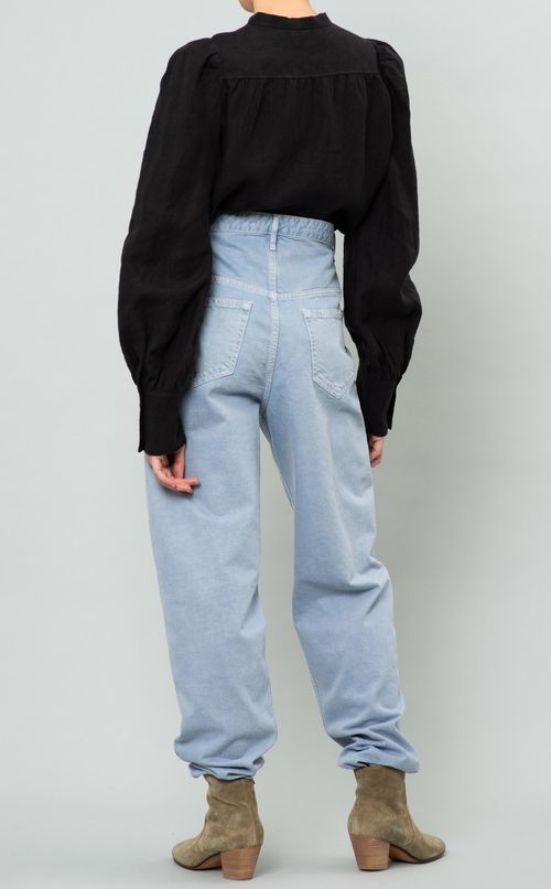 ストレッチテーパードパンツ