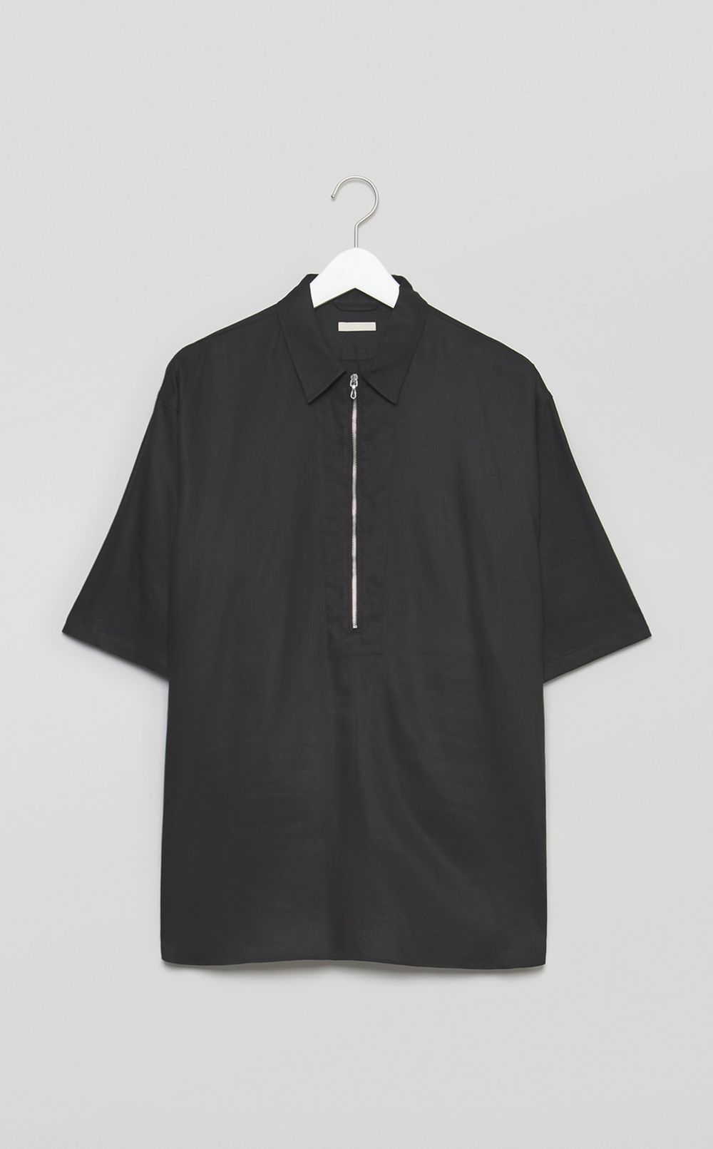 ハーフジップショートスリーブシャツ