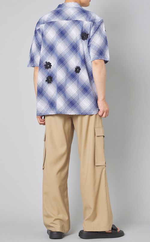 ハンドエンブロイダリーシャツ