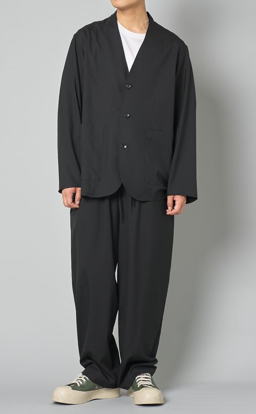 ラペルレスジャケット