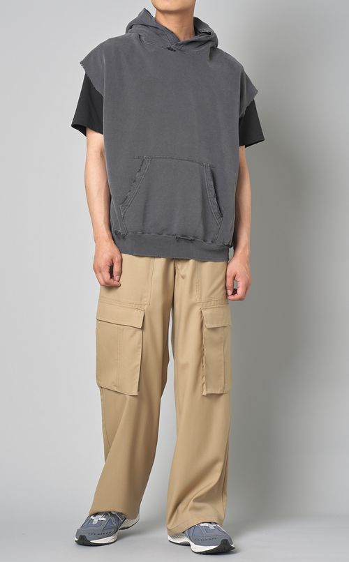 バックロゴフーディベスト