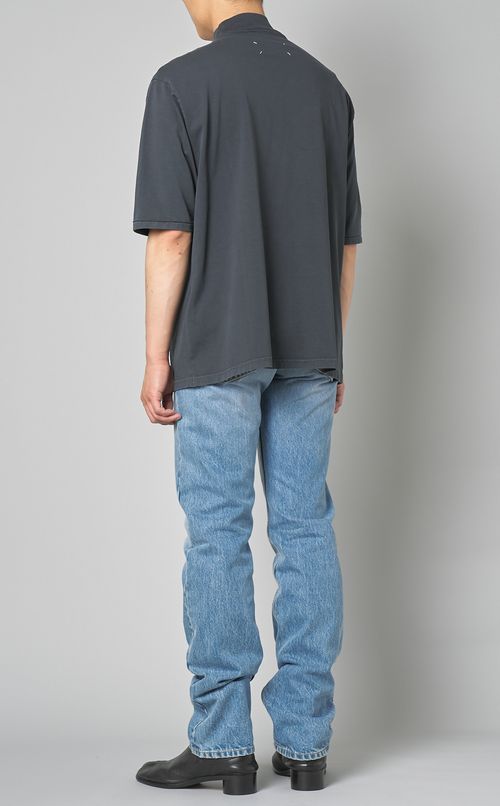 ロゴ刺繍プルオーバー