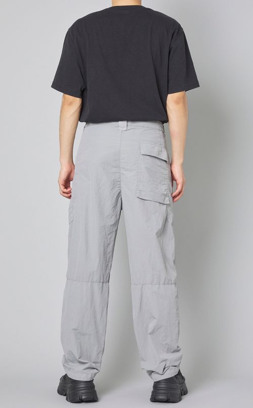 ナイロン1タックパンツ