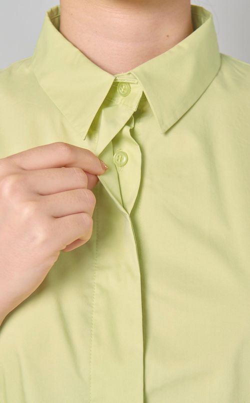 ギャザーフレアスリーブブラウス