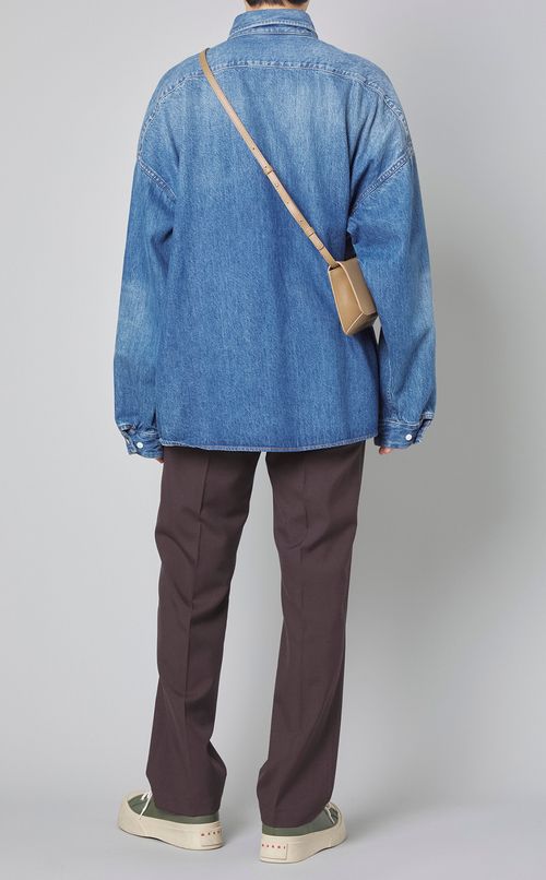デニムシャツ