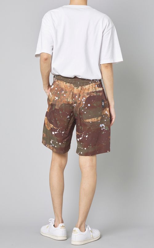 カモフラージュプリントショーツ