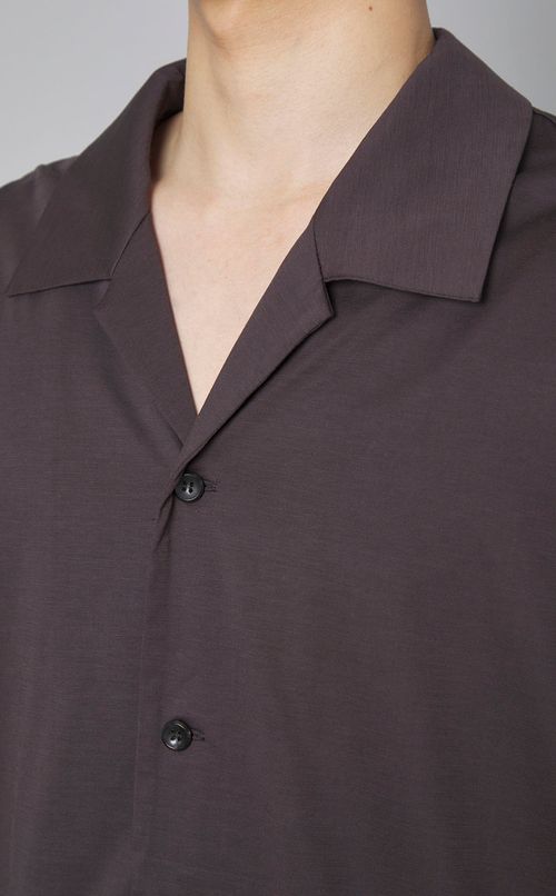 オーバーサイズオープンカラーシャツ