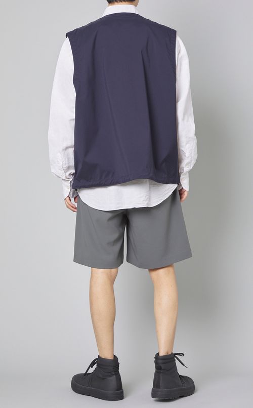 ノーカラーベスト