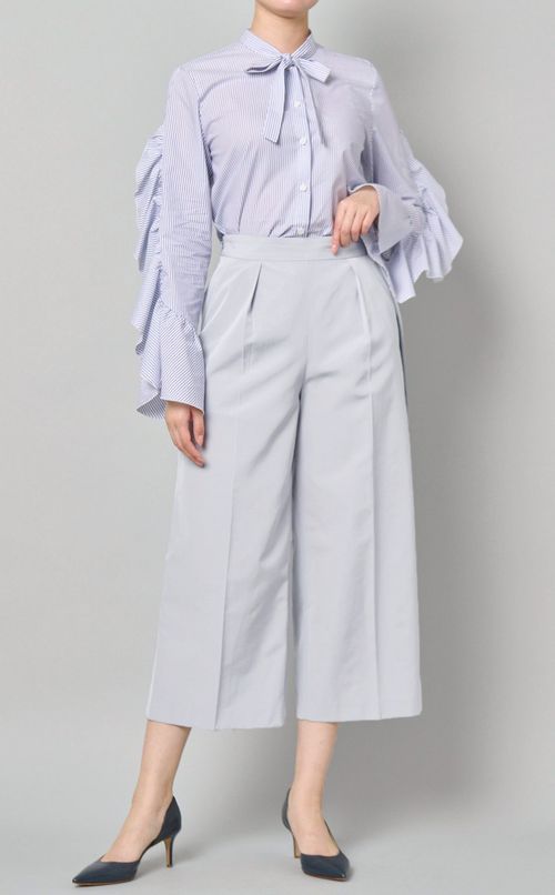 センタープレスワイドパンツ