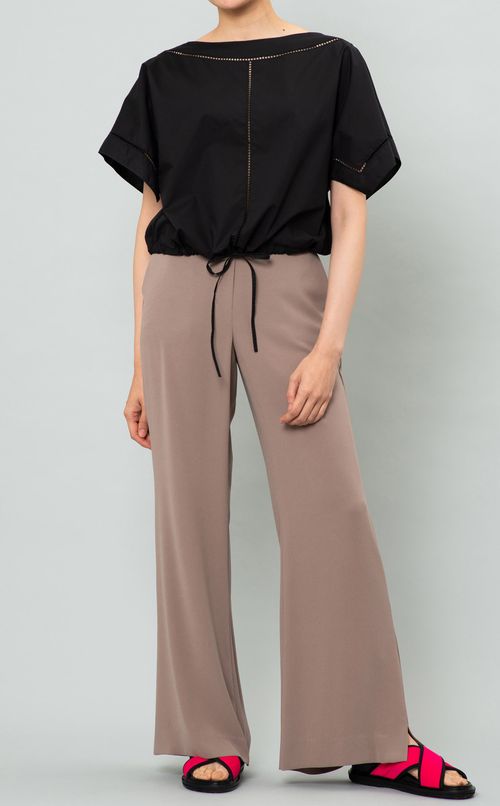 ストレートイージーパンツ