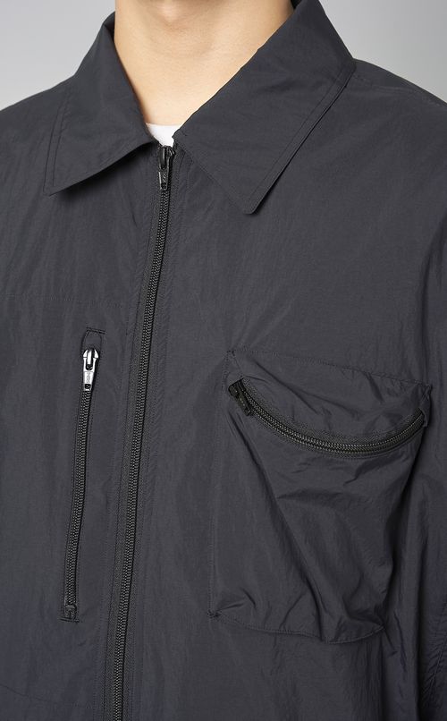 ナイロンロングスリーブシャツ