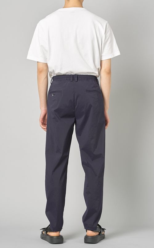 クリスピーナイロンストレッチパンツ