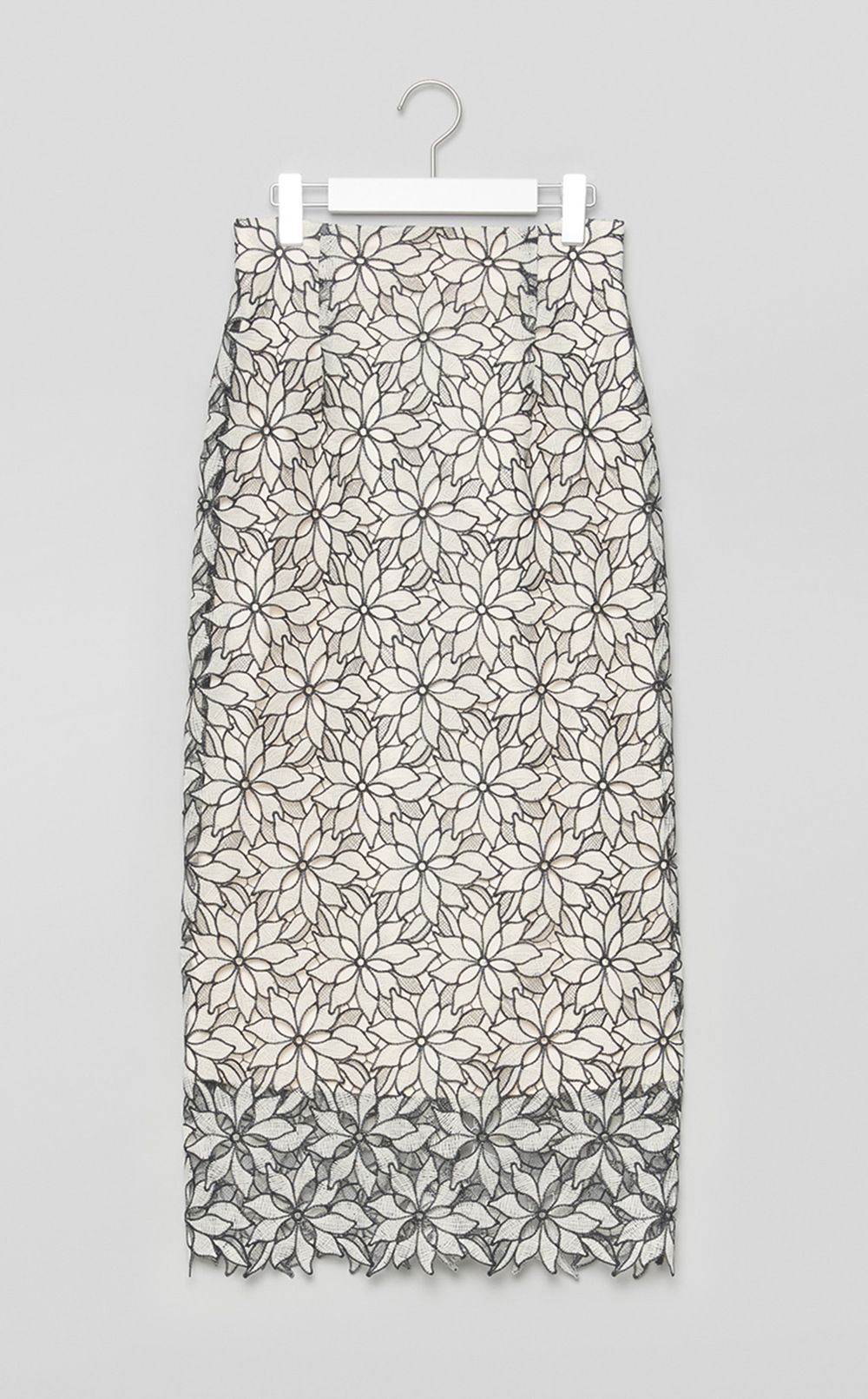 ラメレース Iラインスカート