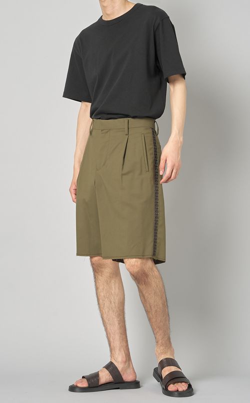 サイドブレードショートパンツ