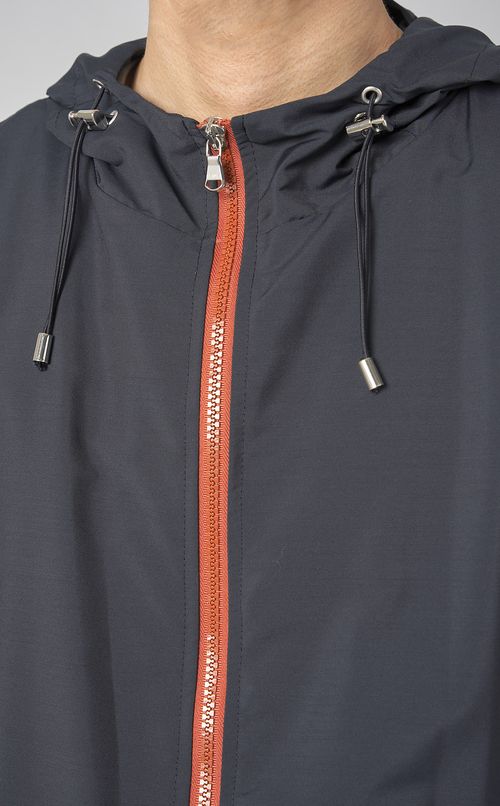 ジップアップフードブルゾン