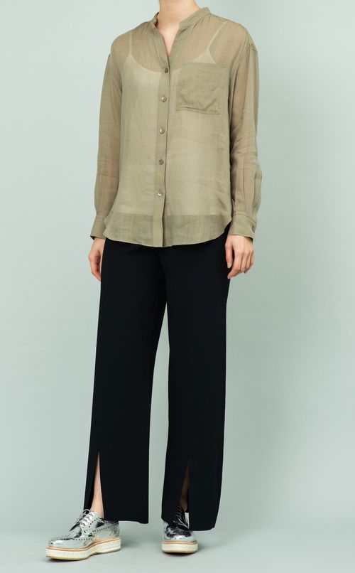 リネン混スタンドカラーブラウス