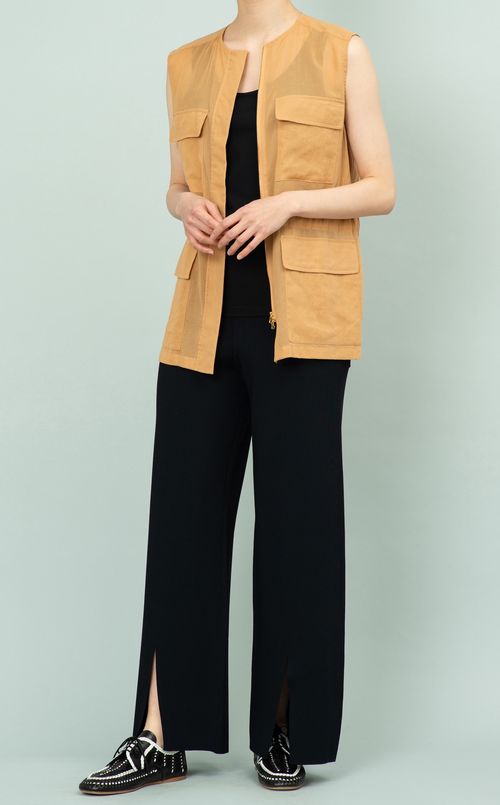 フロントポケットノースリーブブラウス