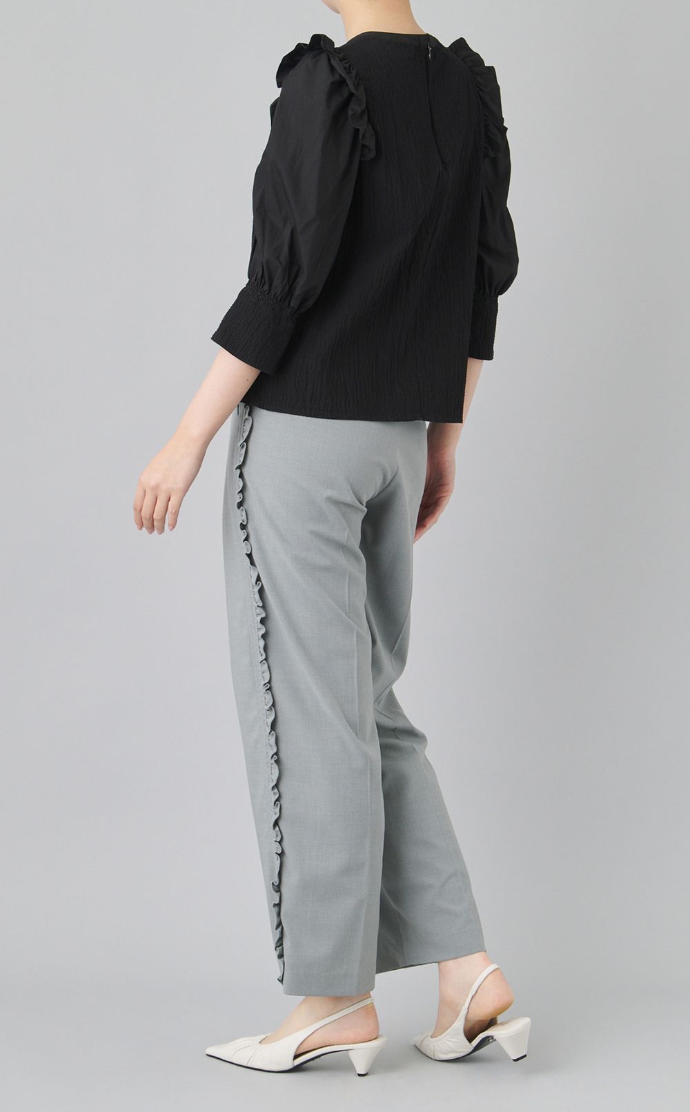 【reADdress】シャーリングフリルブラウス