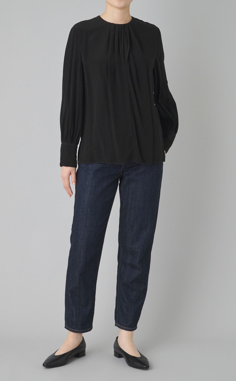 【reADdress】クルーネックブラウス