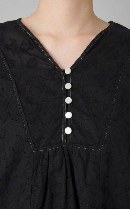 【reADdress】Vネックブラウス