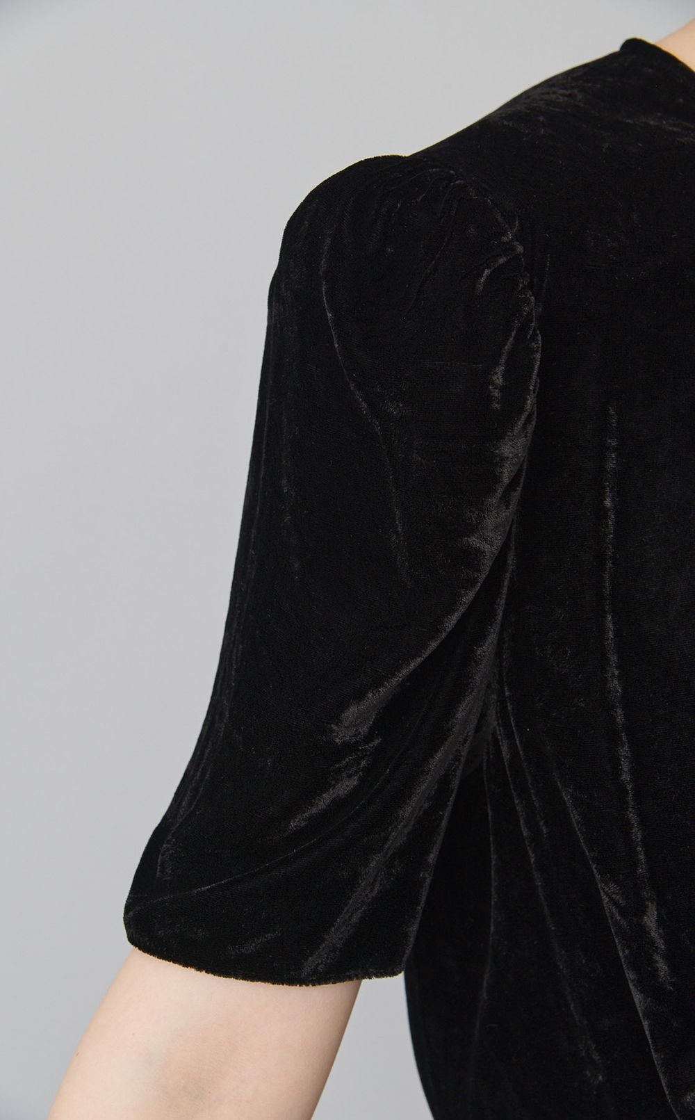 【reADdress】ギャザーショルダーワンピース