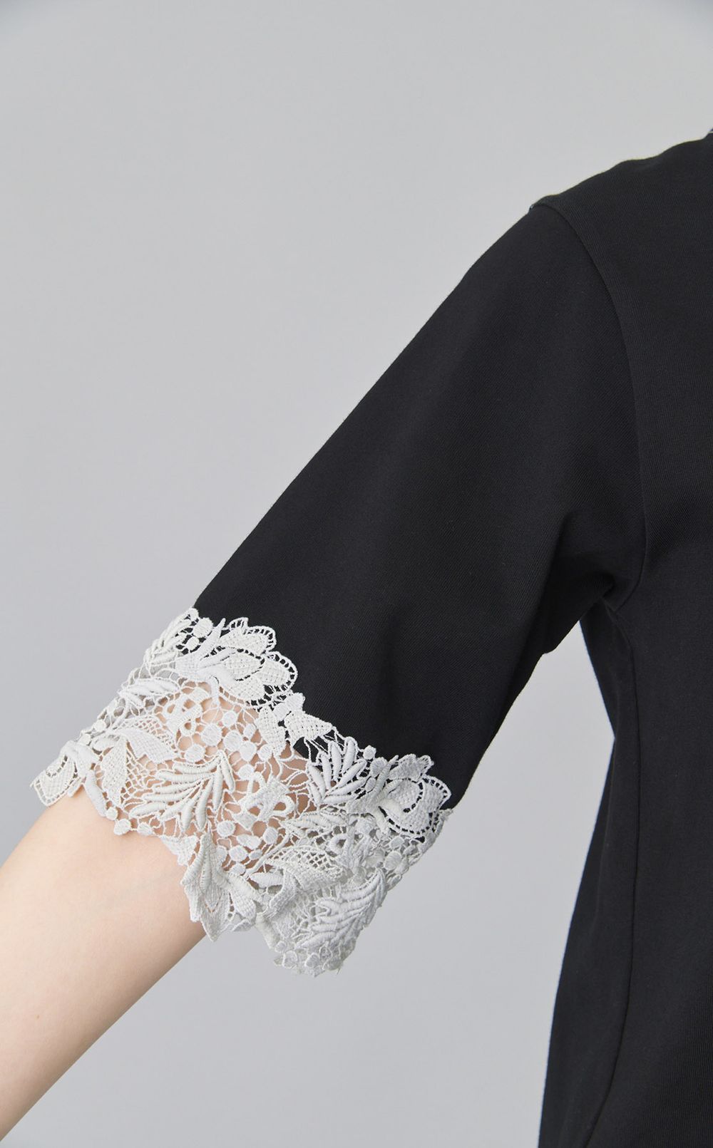 【reADdress】レーススリーブカットソー